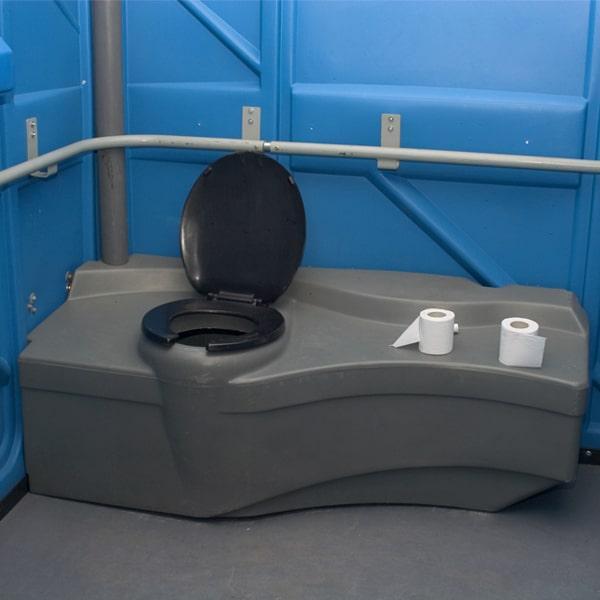 ada/handicap portable toilets can be customized to meet certain needs or requirements, such as higher grab bars or different sink heights